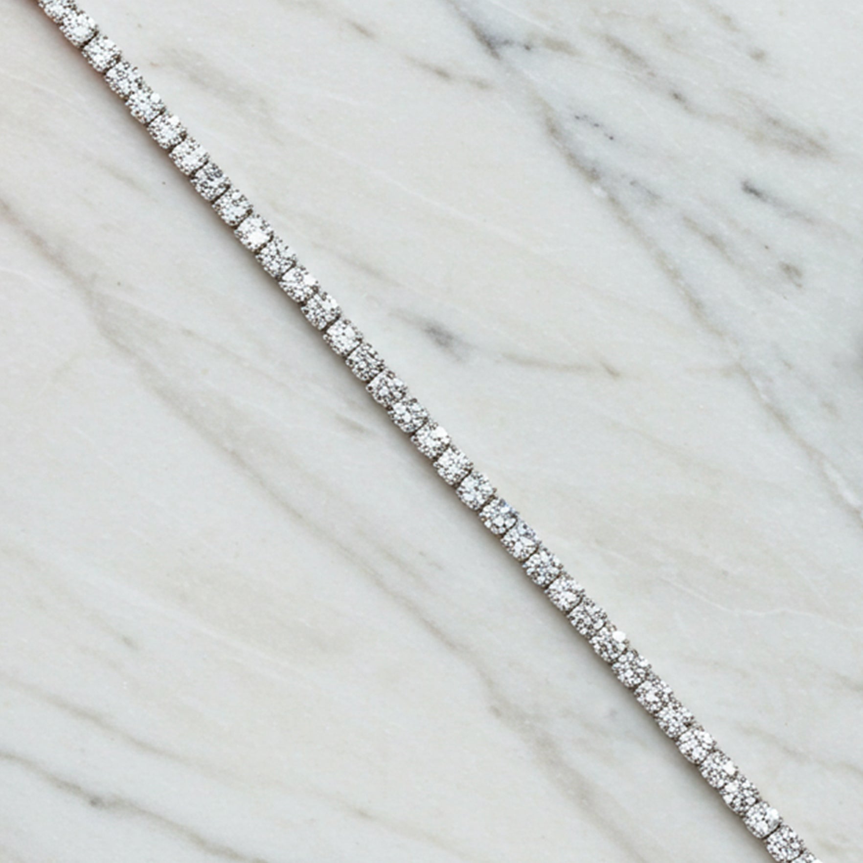 ä diamond tennis bracelet